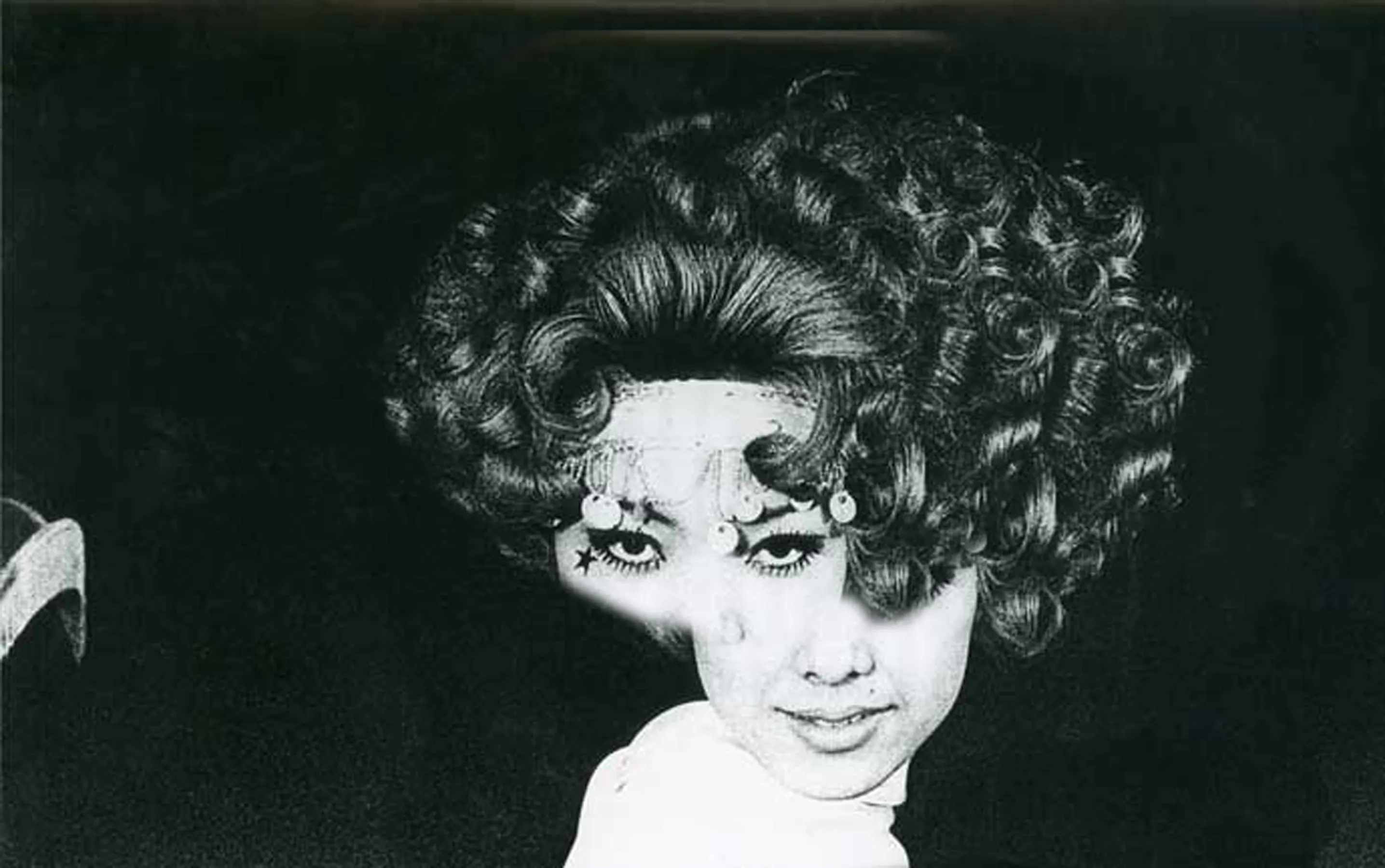 Funeral Parade of Roses