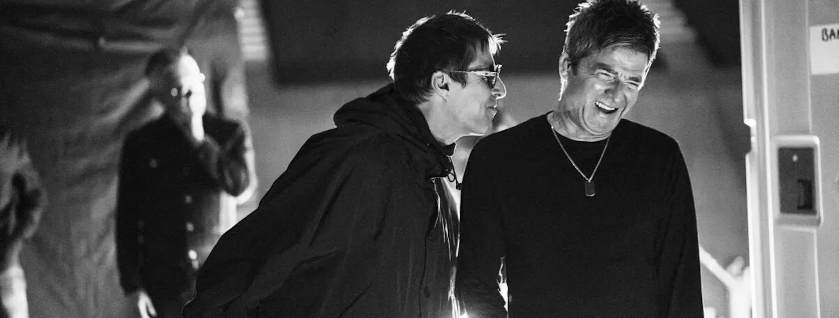 OASIS: Don't Look Back in Anger