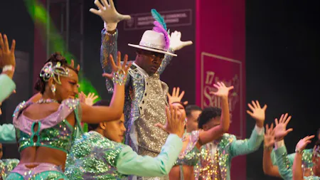 La salsa vive (La Salsa Lives)